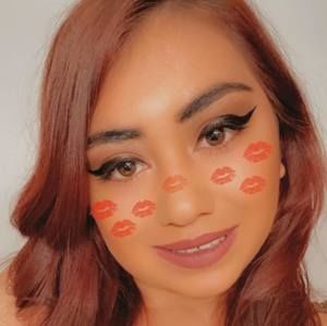 Meet your Posher, Corrina